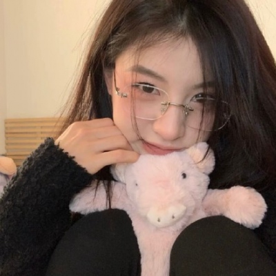 运营总监张晓雅